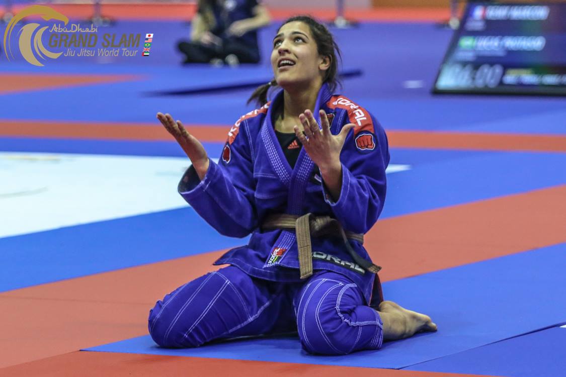 Thamara comemora a vitória no Grand Slam