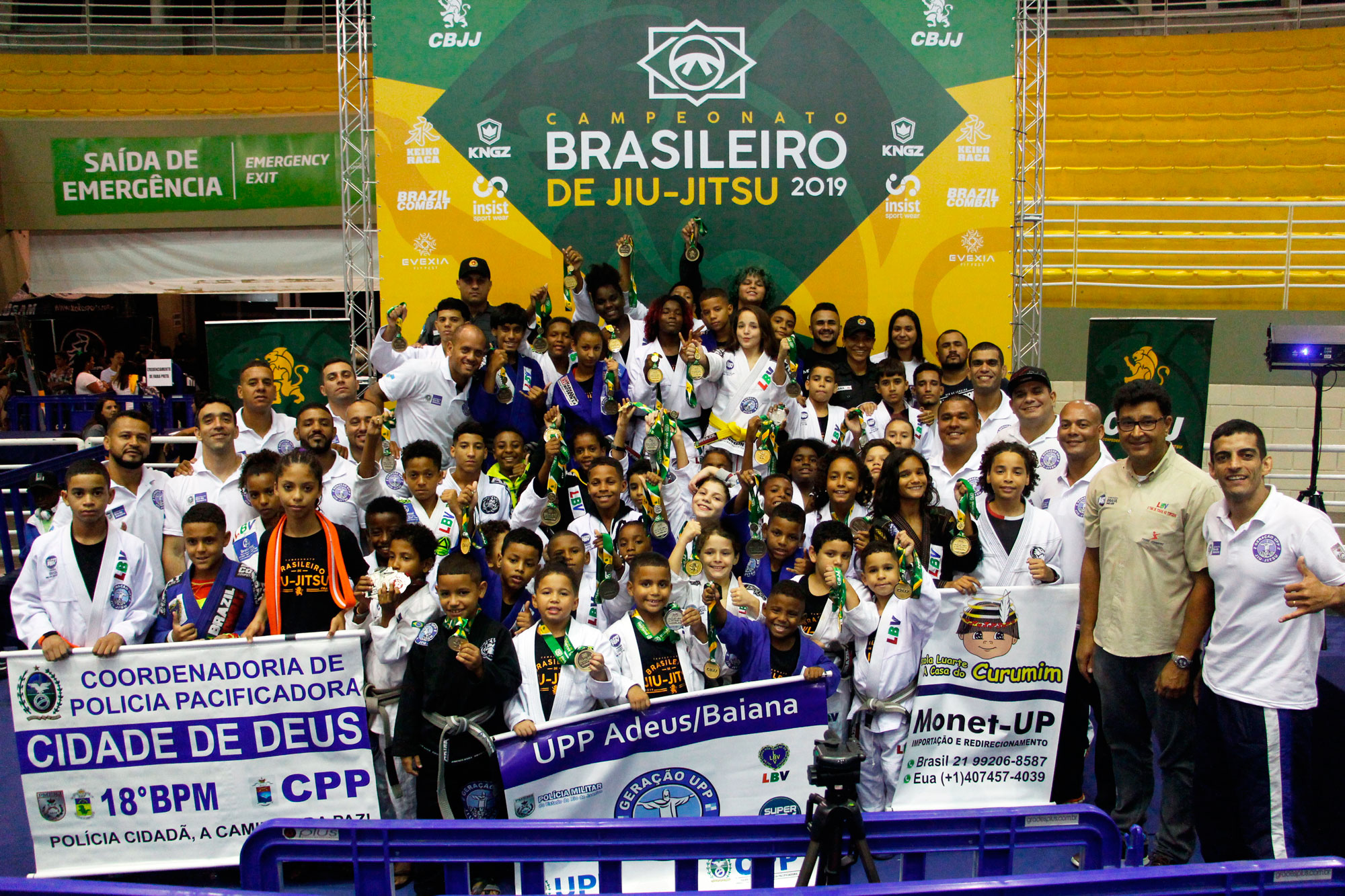 geração-no-podio---foto--leonardo-fabri