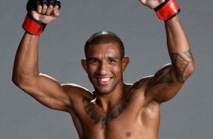 Raoni Barcelos se manifesta após deixar UFC de maca: “Estou bem”