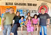 Renzo Gracie ministra seminário e visita projeto indígena em Brasília