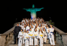 Família Gracie reúne mais de 100 membros aos pés do Cristo Redentor