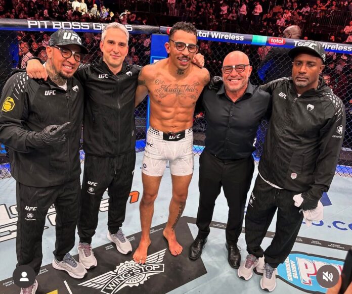 flavio alvaro fighting nerds