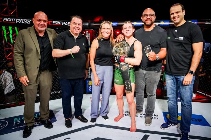 #andSTILL LFA Women’s Flyweight World Champion 🏆🔥🇨🇦Shannon Clark def. Bia Consuli via unanim