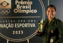 Rebeca Lima desabafa por mais apoio ao boxe ao vencer a categoria Revelação no Prêmio Brasil Olímpico 2025