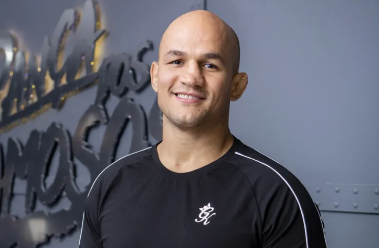 Cigano fala sobre negociações com Netflix e analisa Poatan x Gane