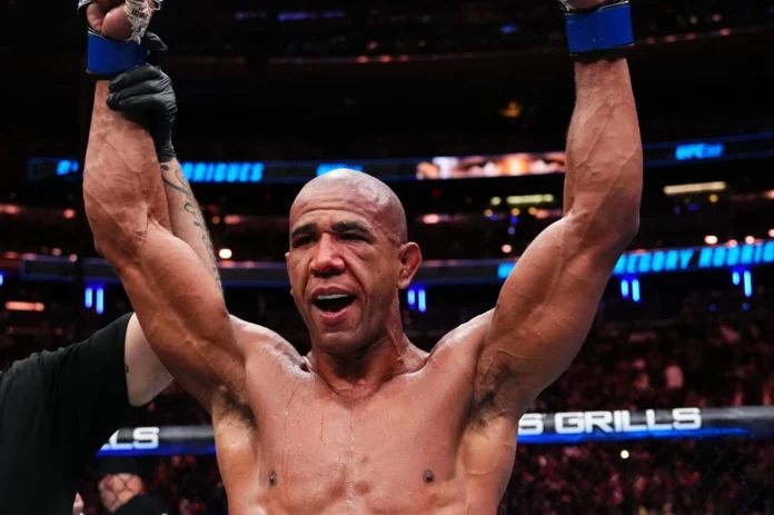 Robocop venceu Hernandez no UFC Sacramento