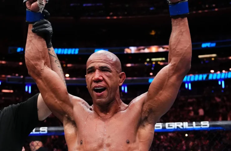 Gregory Robocop fala sobre vitória contra Hernandez e mira Du Plessis Robocop venceu Hernandez no UFC Sacramento
