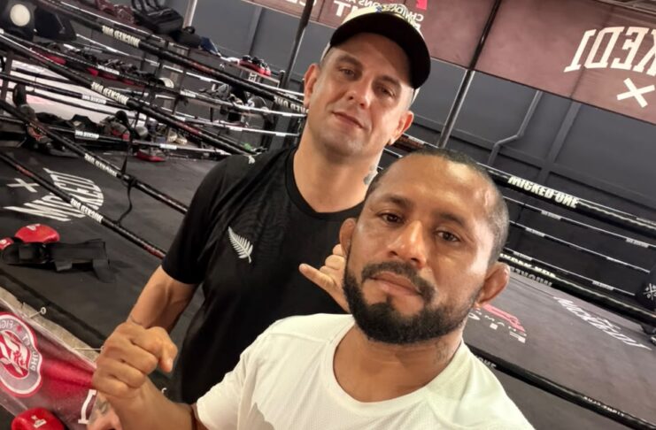 Deiveson faz camp na Tailandia e promete anular Talbot Deiveson e Leo elias